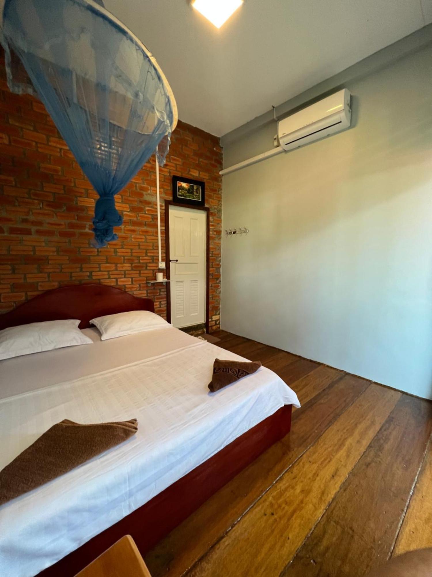 Ing Ing Guesthouse Koh Rong Sanloem Extérieur photo